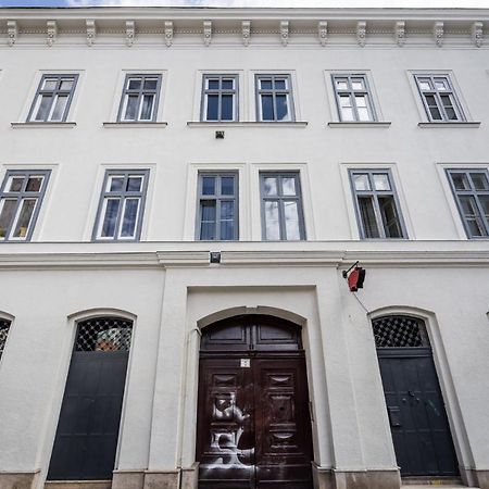 Bpr Stylish Vagabond Apartment With Ac Budapest Exteriör bild
