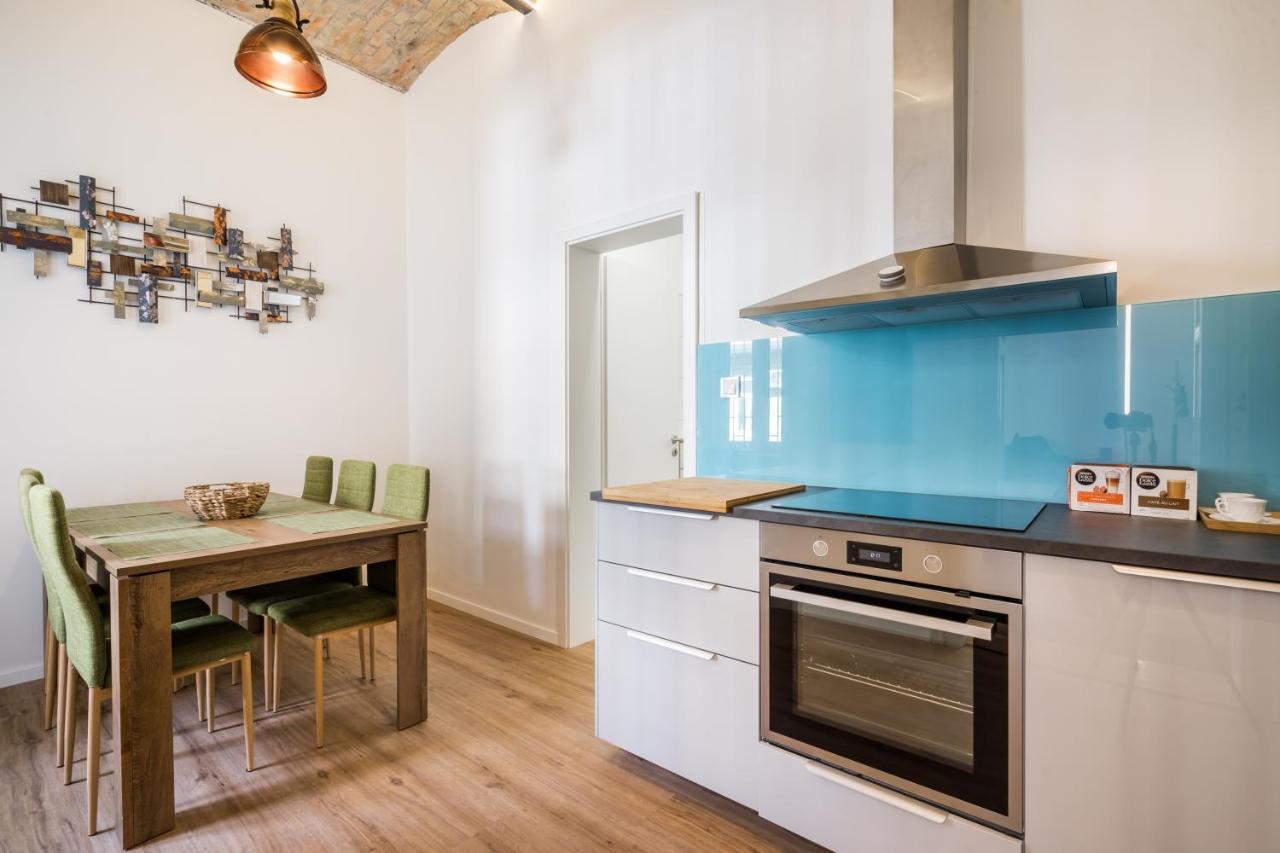 Bpr Stylish Vagabond Apartment With Ac Budapest Exteriör bild