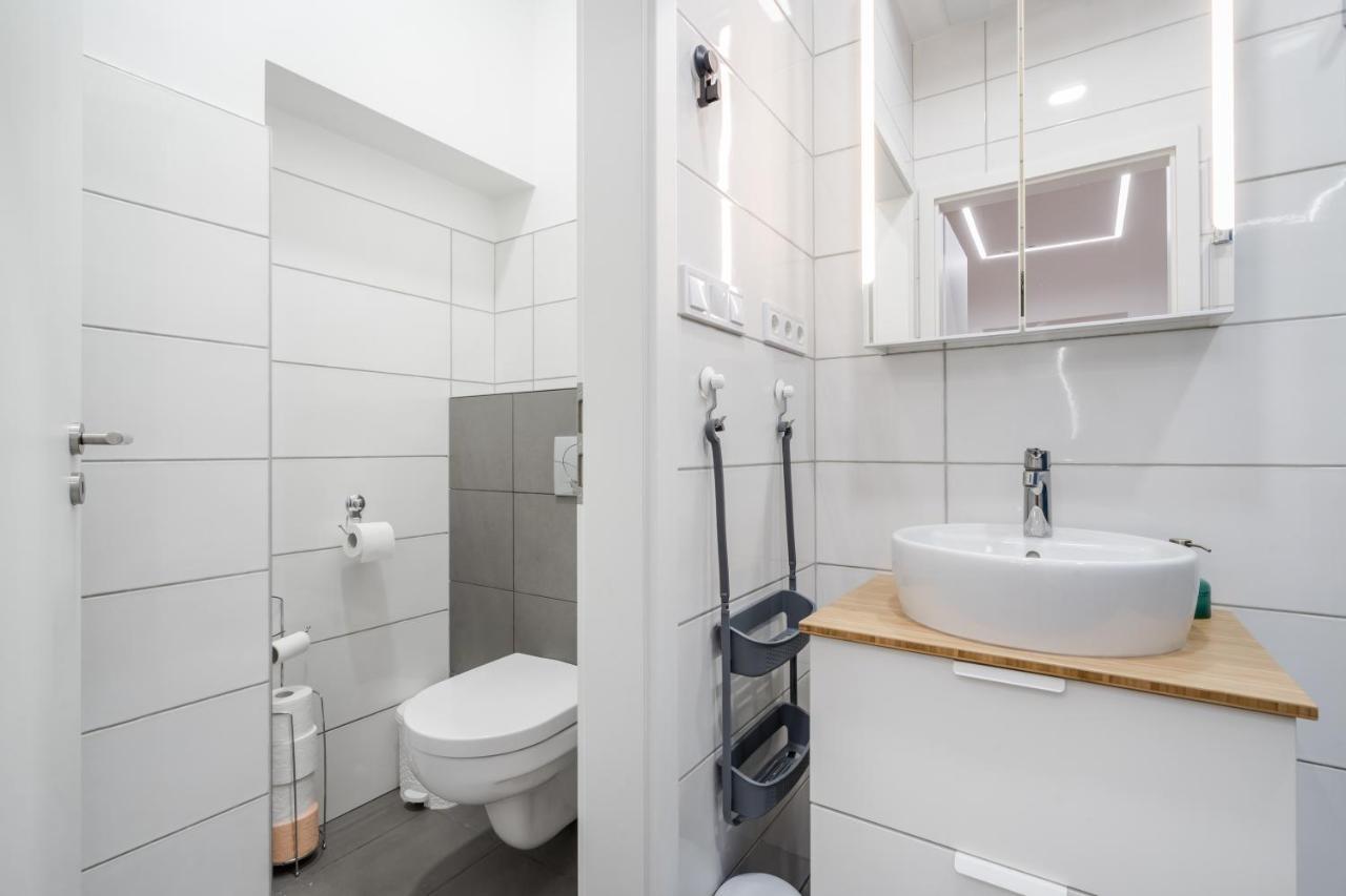 Bpr Stylish Vagabond Apartment With Ac Budapest Exteriör bild
